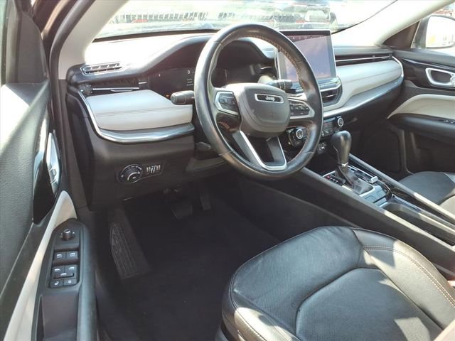 Used 2022 Jeep Compass Limited w/ Elite Group AWD/4WD image 15
