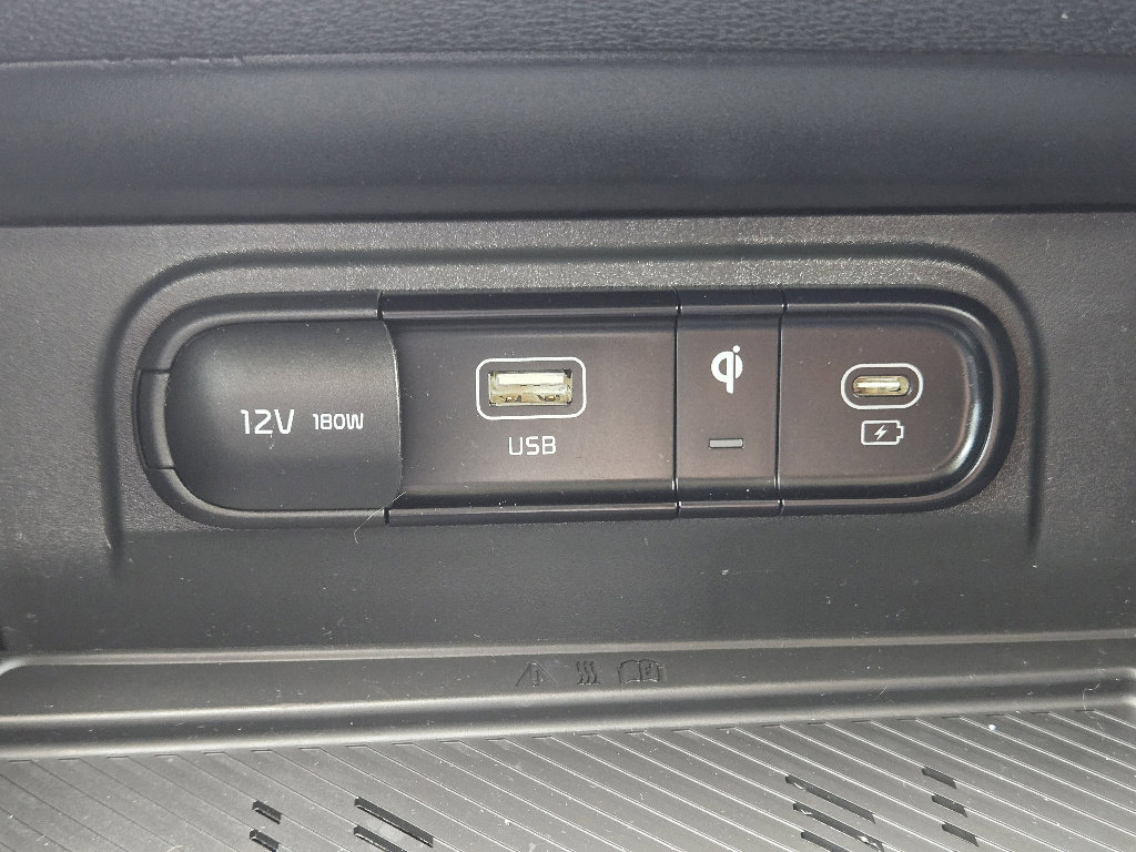 Certified 2023 Kia Sportage EX image 22