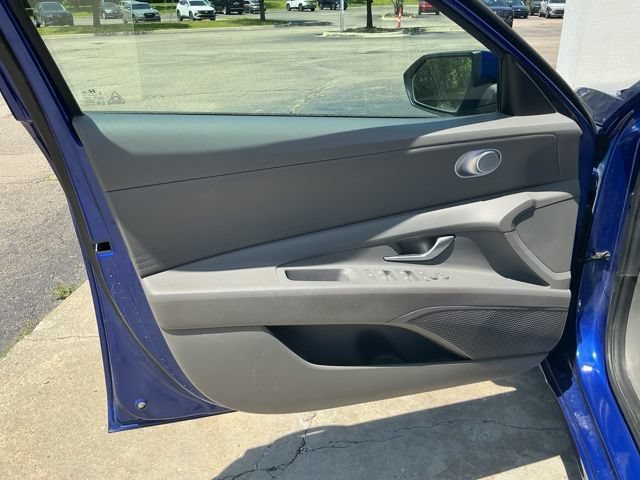 Certified 2023 Hyundai Elantra SEL FWD image 15