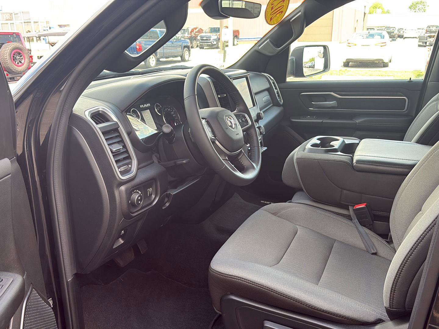 Used 2023 RAM 1500 Big Horn AWD/4WD image 5