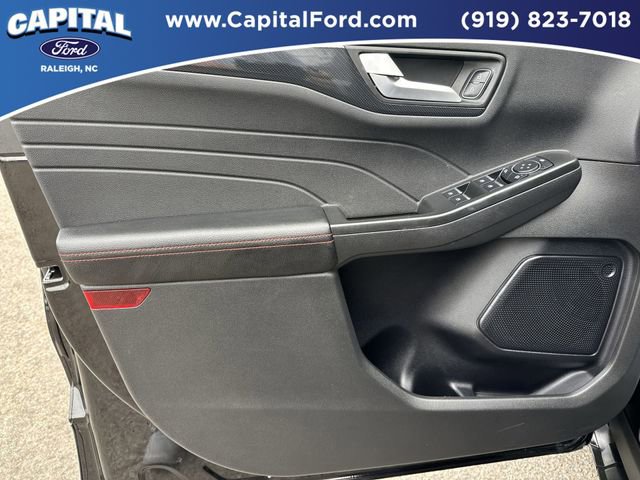 Certified 2024 Ford Escape ST-Line w/ Tech Pack #1 image 19