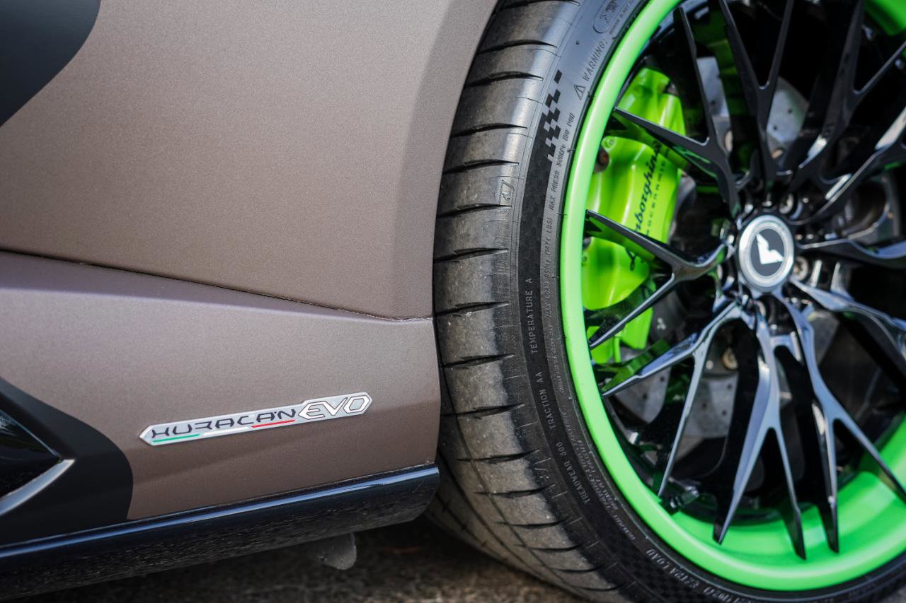 Used 2020 Lamborghini Huracan EVO AWD/4WD image 11