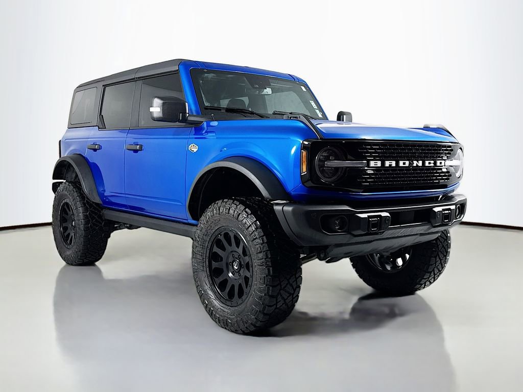 Used 2023 Ford Bronco Wildtrak image 5