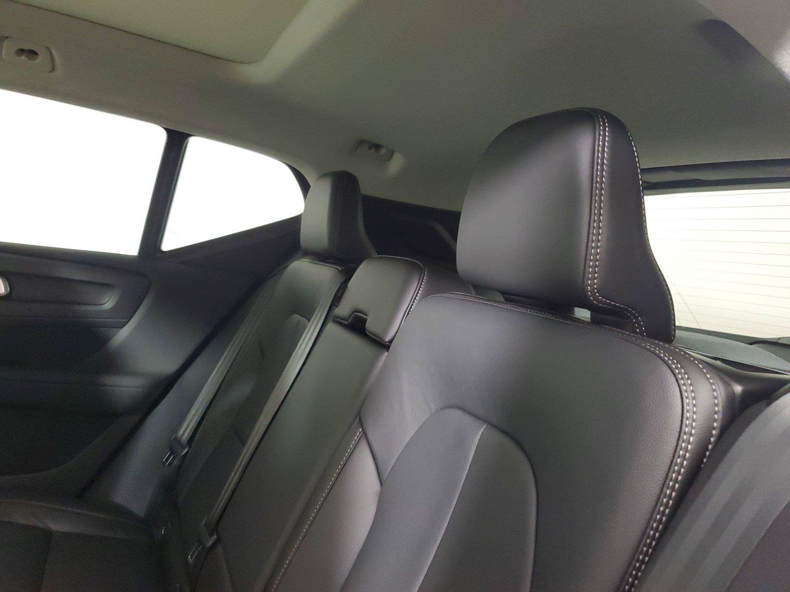 New 2026 Volvo XC40 B4 Plus w/ Protection Package Premier FWD image 13