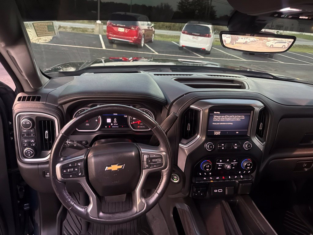 Used 2022 Chevrolet Silverado 1500 LTZ w/ LTZ Premium Package AWD/4WD image 23