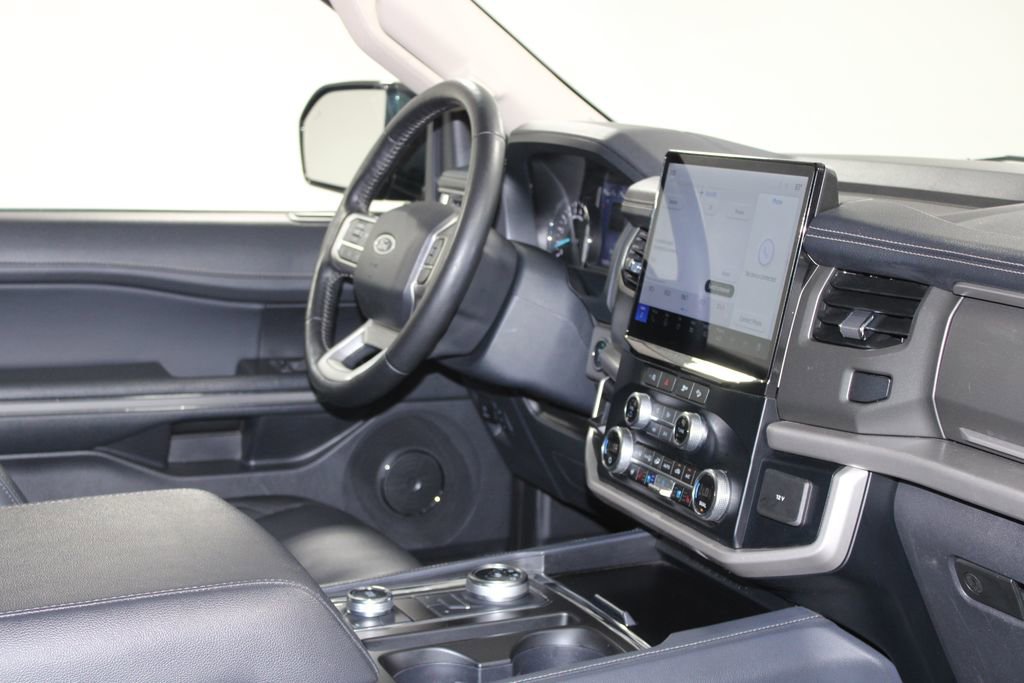 Used 2024 Ford Expedition Max XLT image 34