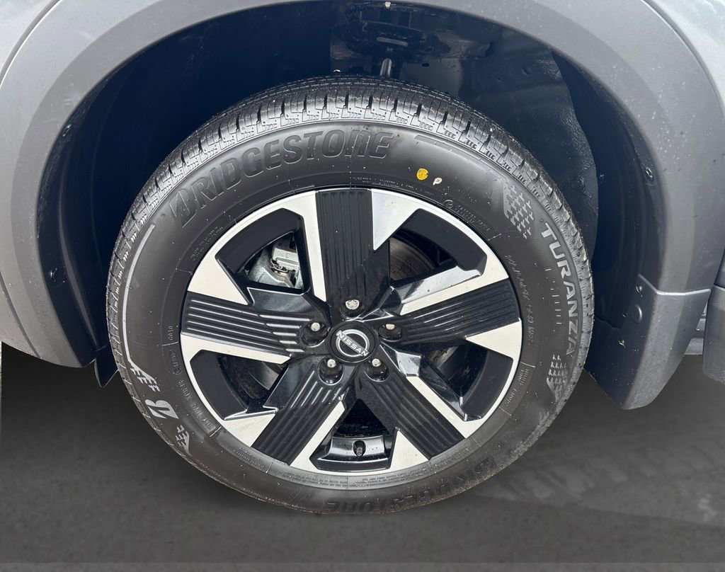 New 2026 Nissan Kicks SV w/ Cold Weather Package image 11