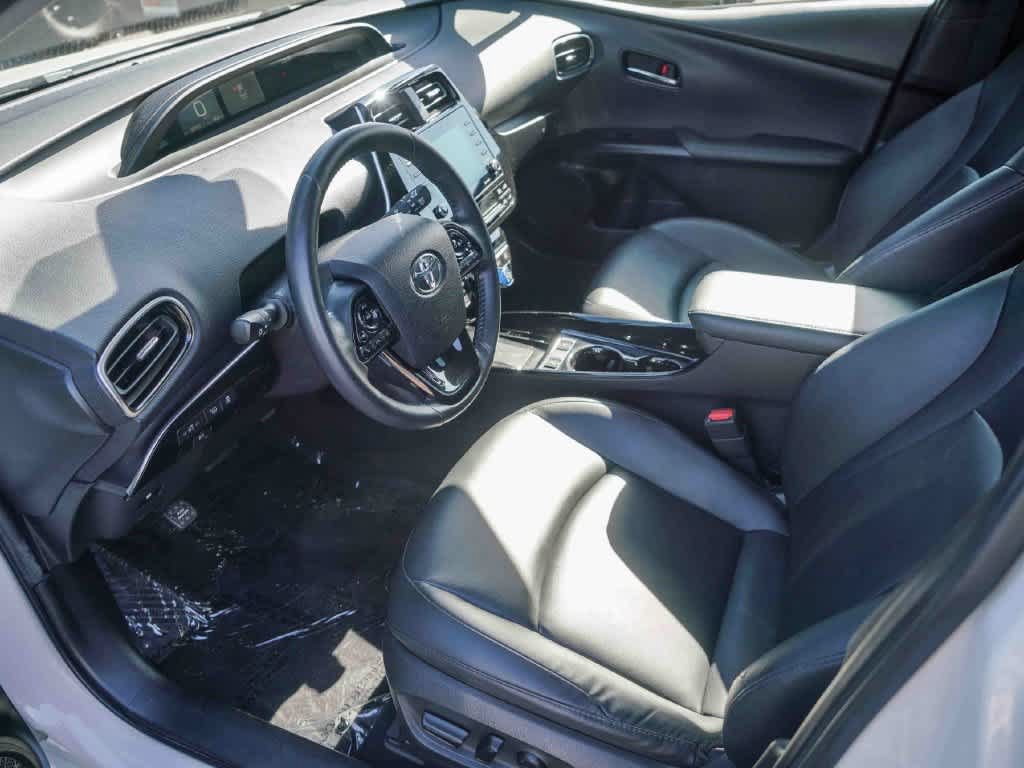 Used 2022 Toyota Prius FWD image 14