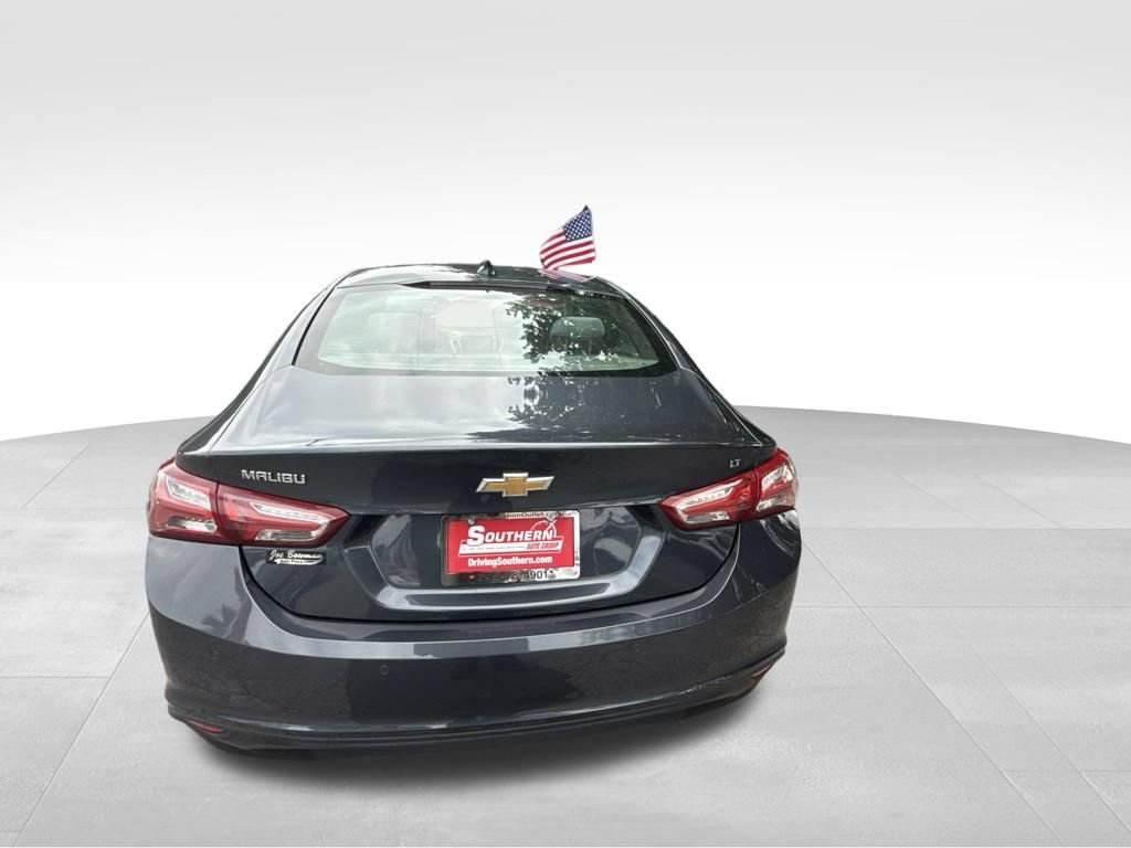 Used 2021 Chevrolet Malibu LT FWD image 4