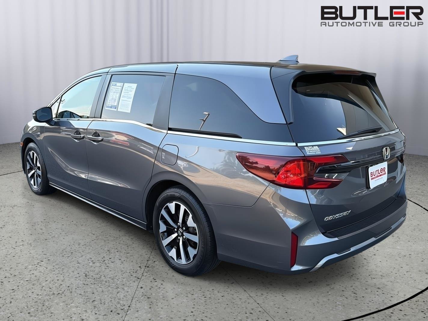 Used 2025 Honda Odyssey EX-L image 4