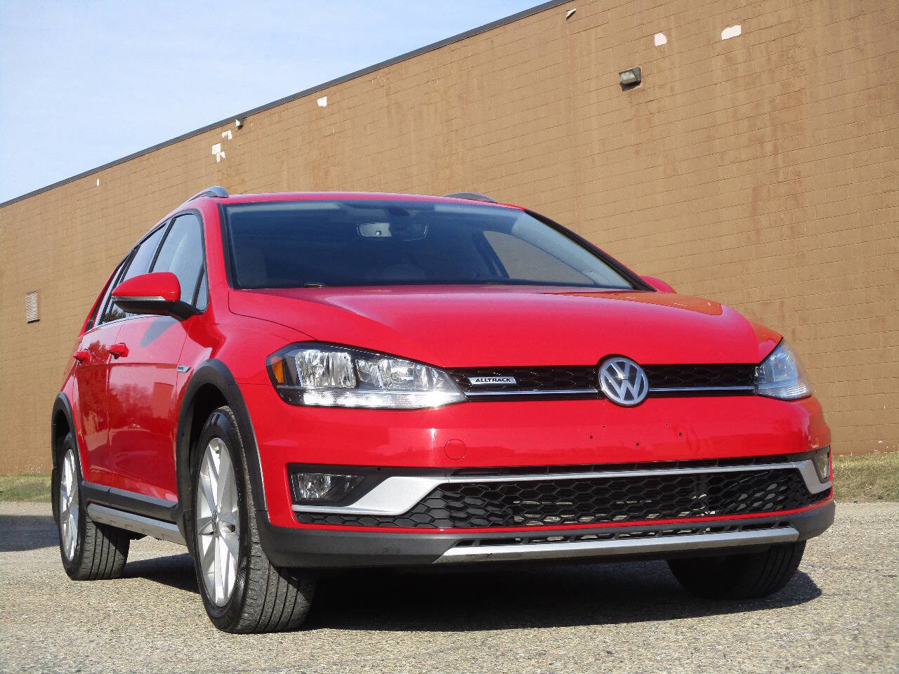Used 2018 Volkswagen Golf Alltrack SE image 95