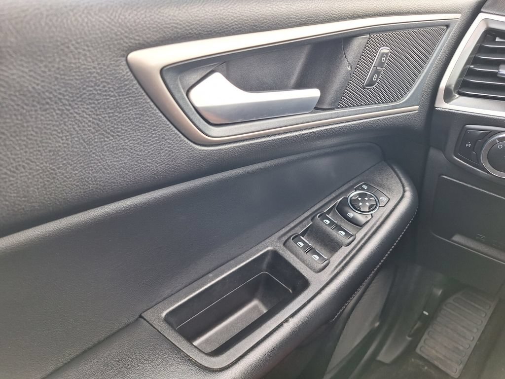 Used 2024 Ford Edge SEL AWD/4WD image 20