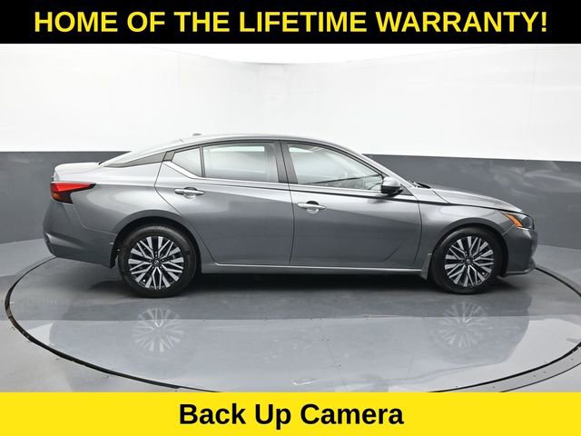Used 2023 Nissan Altima 2.5 SV AWD/4WD image 7