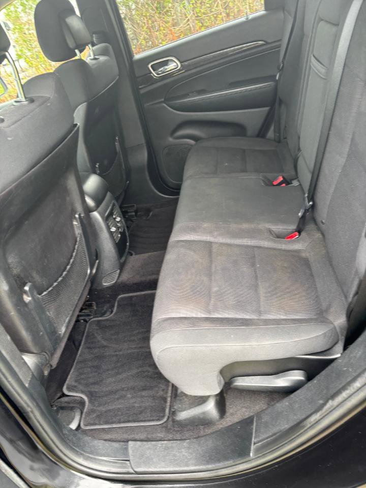 Used 2011 Jeep Grand Cherokee Laredo AWD/4WD image 20