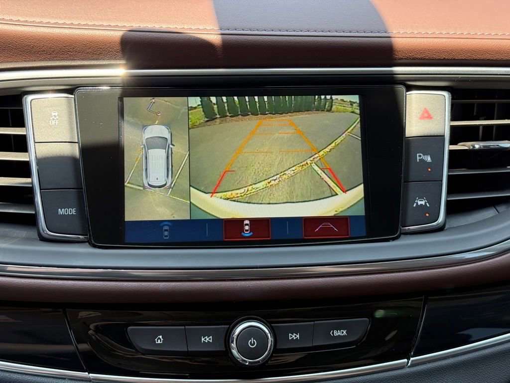 Used 2019 Buick Enclave Avenir w/ Avenir Technology Package FWD image 28