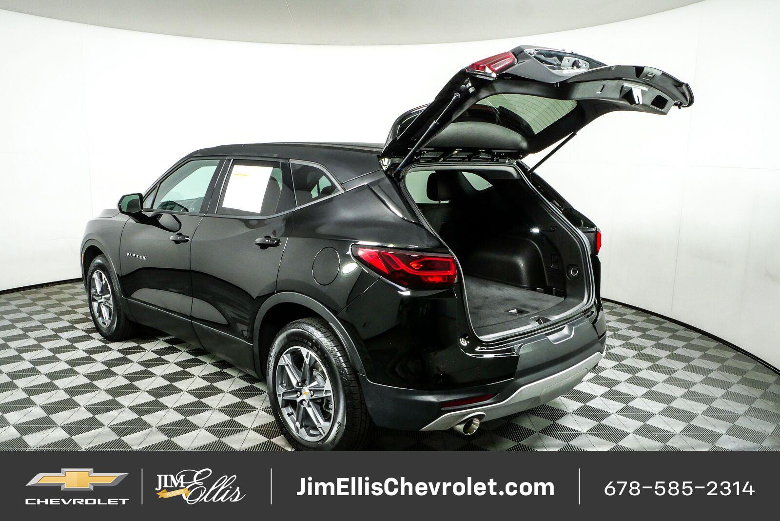 Certified 2025 Chevrolet Blazer LT AWD/4WD image 31