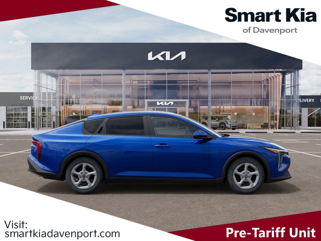 New 2025 Kia K4 LXS image 8
