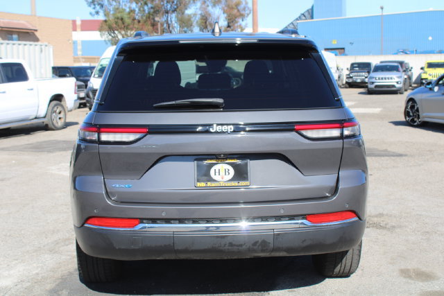 Used 2024 Jeep Grand Cherokee Limited 4xe AWD/4WD image 5