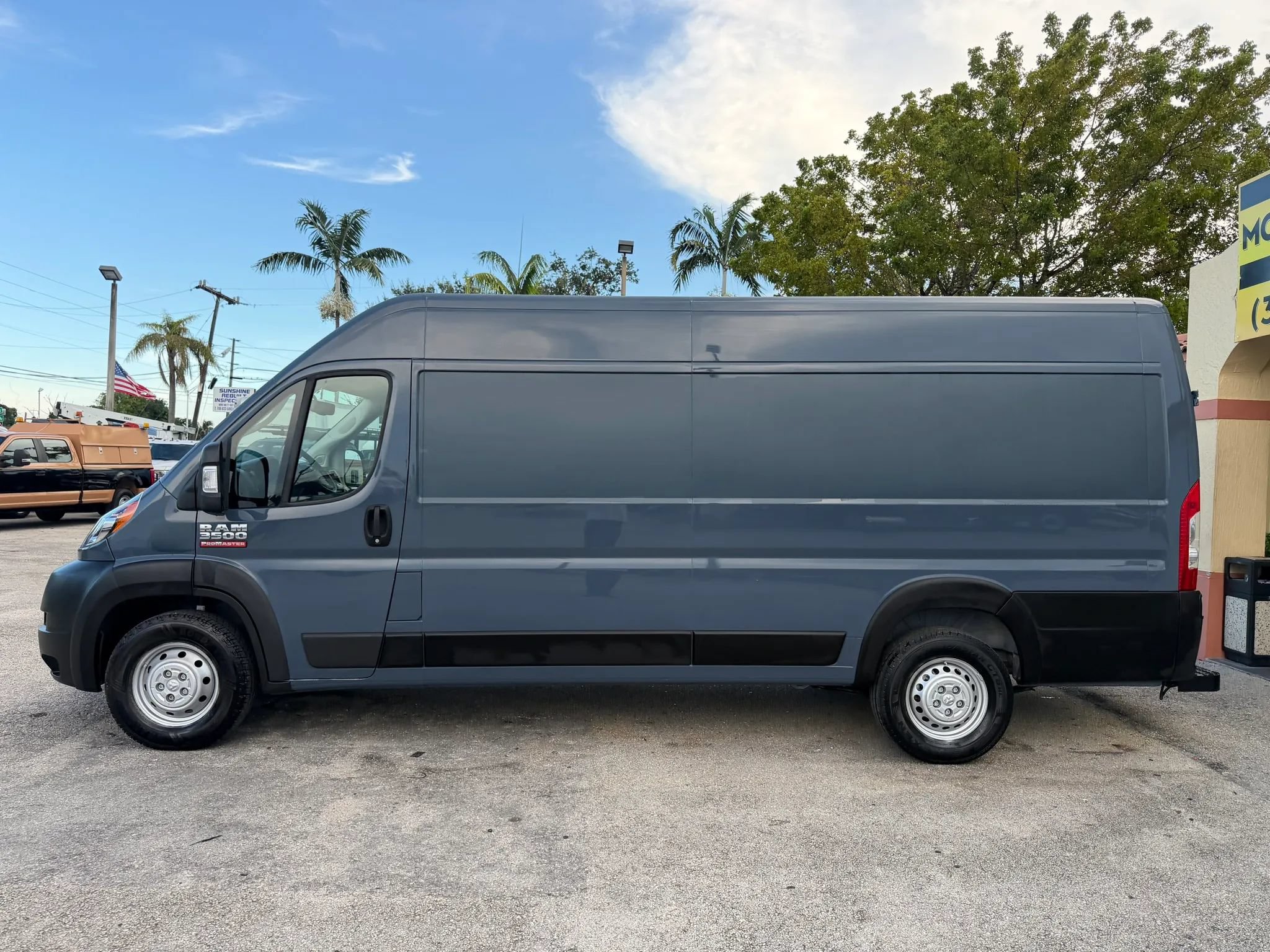 Used 2021 RAM ProMaster 3500 FWD image 2