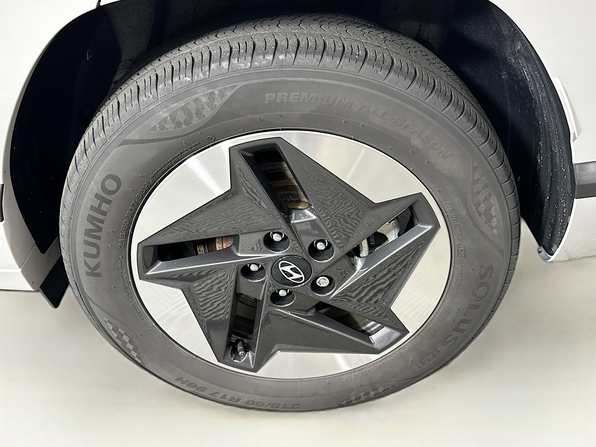 Used 2024 Hyundai Kona SEL FWD image 11