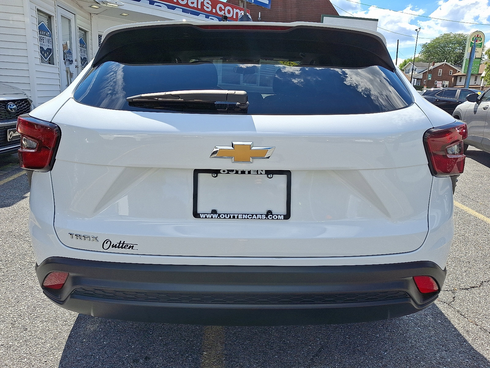 Used 2025 Chevrolet Trax LS image 4