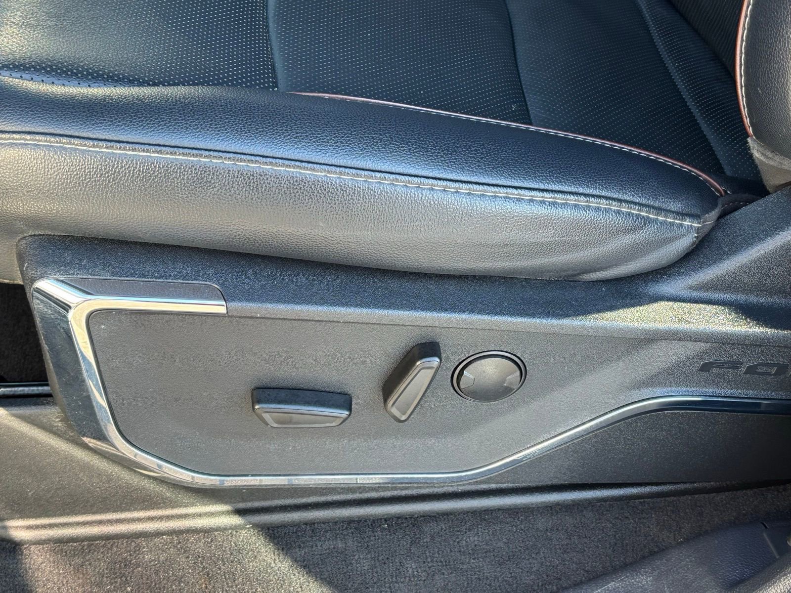 Used 2024 Ford F250 Lariat image 19