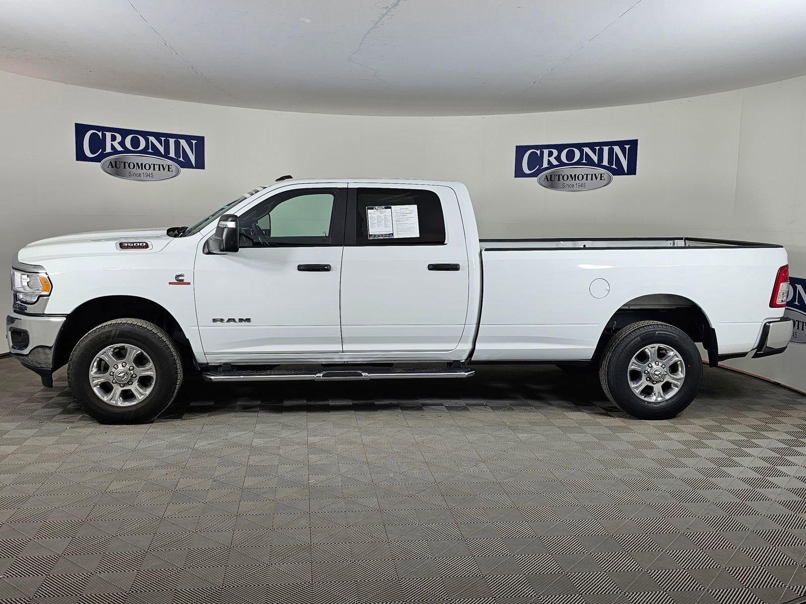 Used 2024 RAM 3500 Big Horn image 2