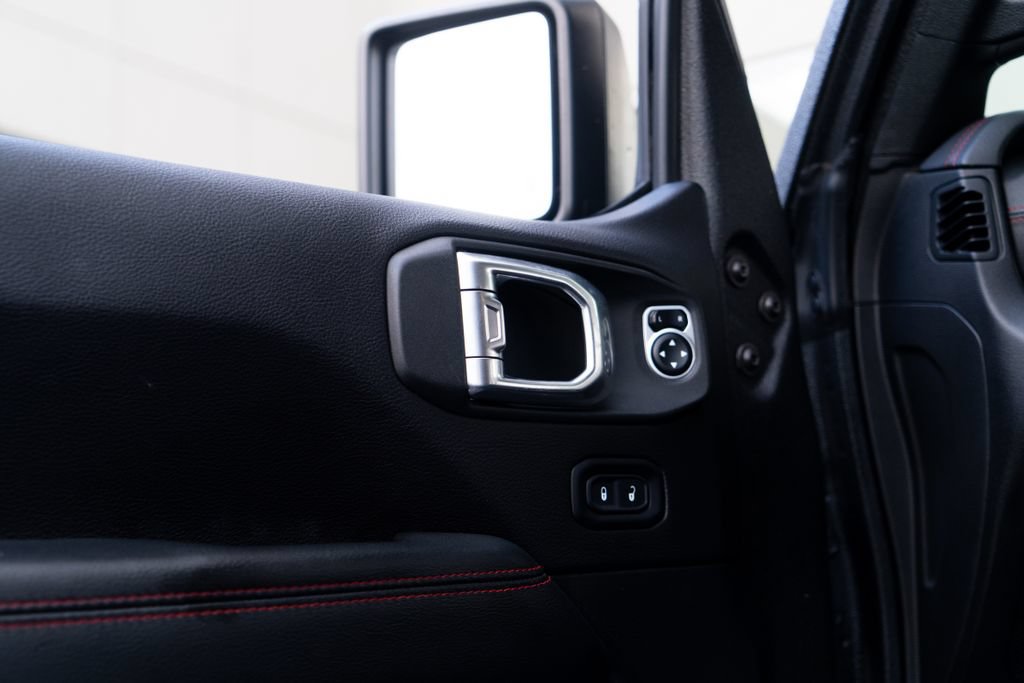 Used 2020 Jeep Gladiator Rubicon AWD/4WD image 26
