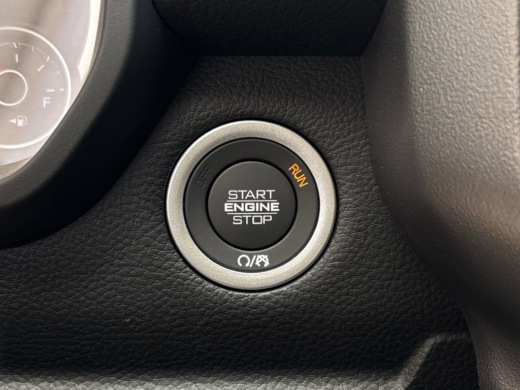 New 2026 RAM 1500 4x4 Crew Cab image 16