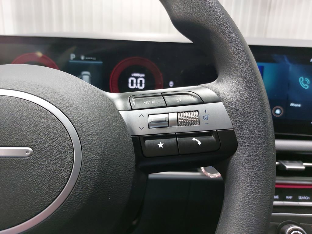 Certified 2025 Hyundai Tucson SE image 17