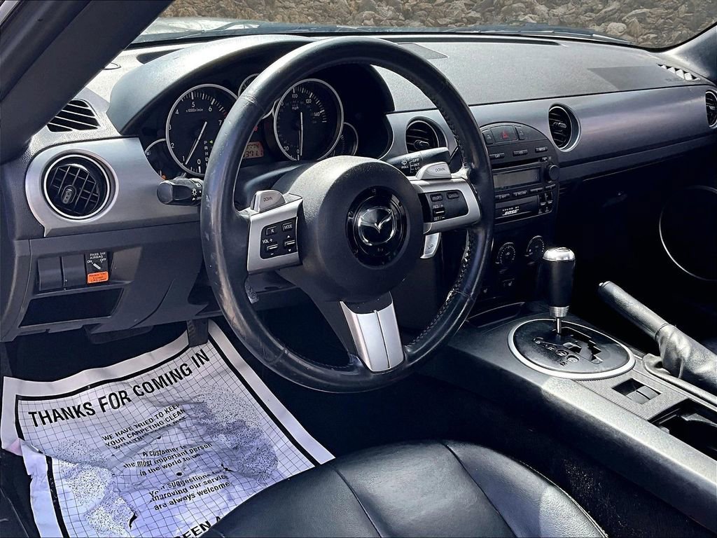 Used 2008 MAZDA MX-5 Miata Grand Touring w/ Interior Trim Pkg image 11