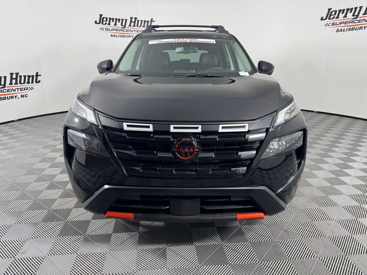 Used 2025 Nissan Rogue SV w/ Rock Creek Premium Package image 4