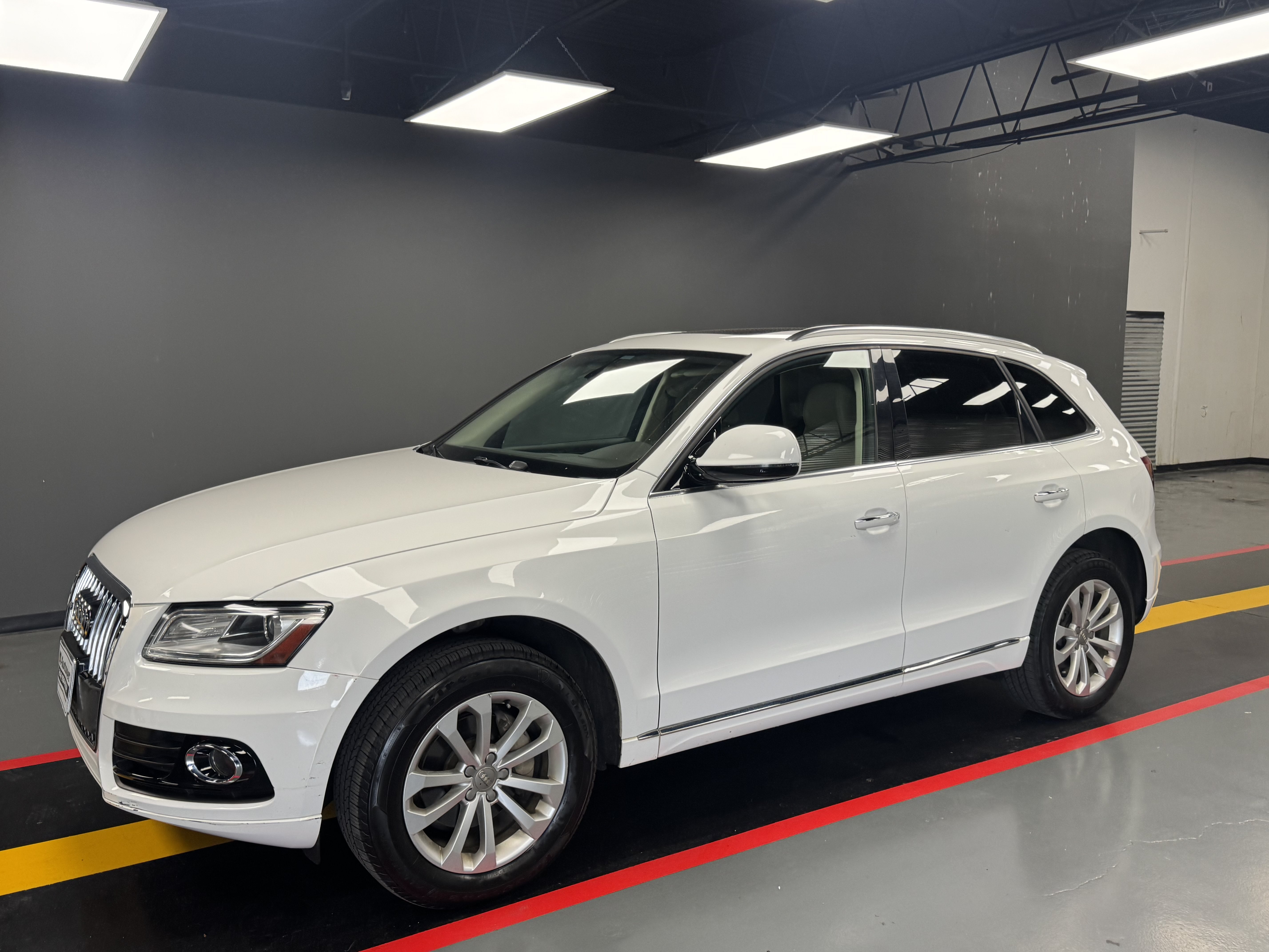 Used 2015 Audi Q5 2.0T Premium AWD/4WD image 2