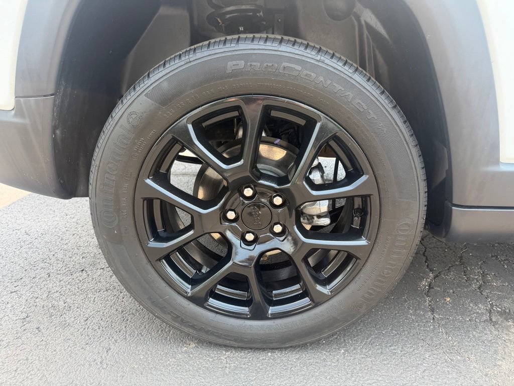 Certified 2022 Jeep Compass Latitude AWD/4WD image 46