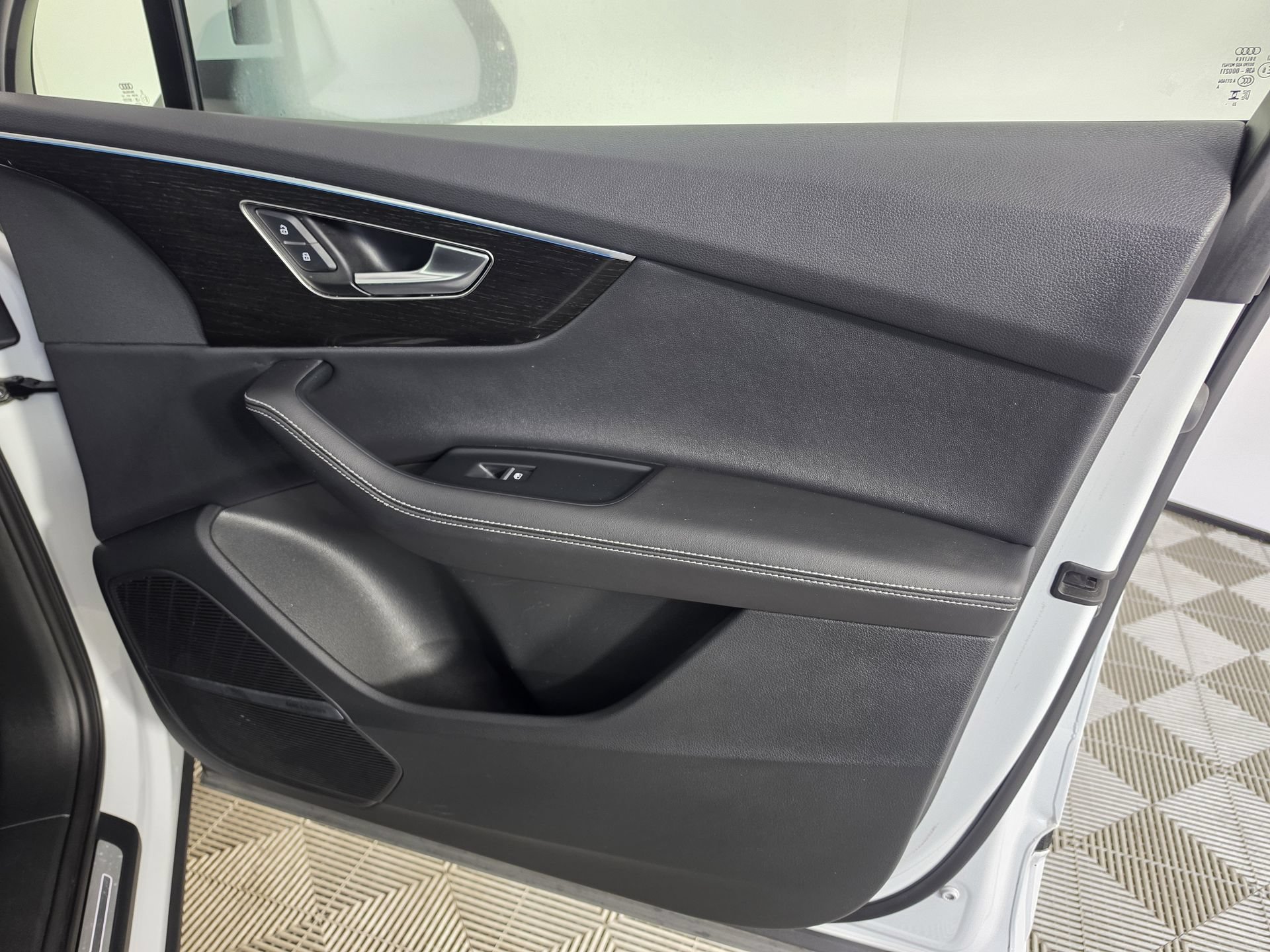 Used 2025 Audi Q7 2.0T Premium Plus AWD/4WD image 47