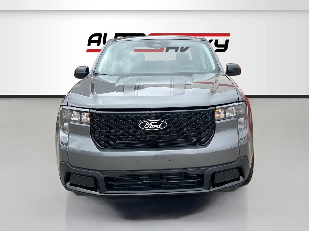 Used 2026 Ford Maverick XLT w/ XLT Luxury Package AWD/4WD image 2