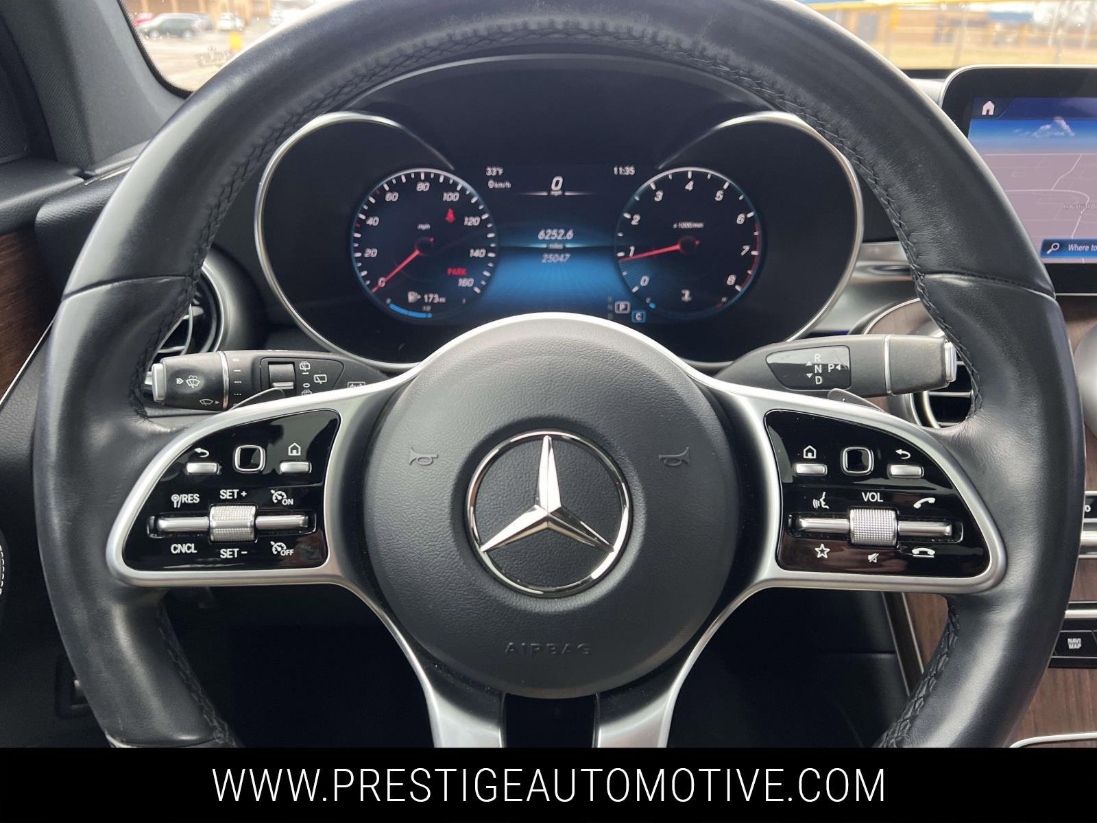 Used 2022 Mercedes-Benz GLC 300 4MATIC image 25