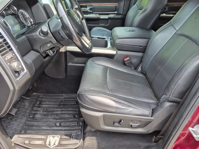 Used 2018 RAM 1500 Laramie w/ Convenience Group AWD/4WD image 16