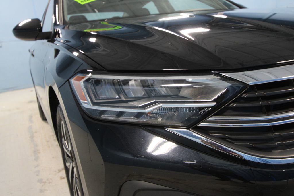 Used 2024 Volkswagen Jetta S FWD image 30
