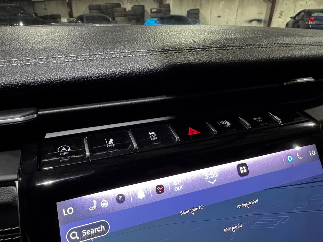 Used 2023 Jeep Grand Cherokee Limited w/ Luxury Tech Group II image 40