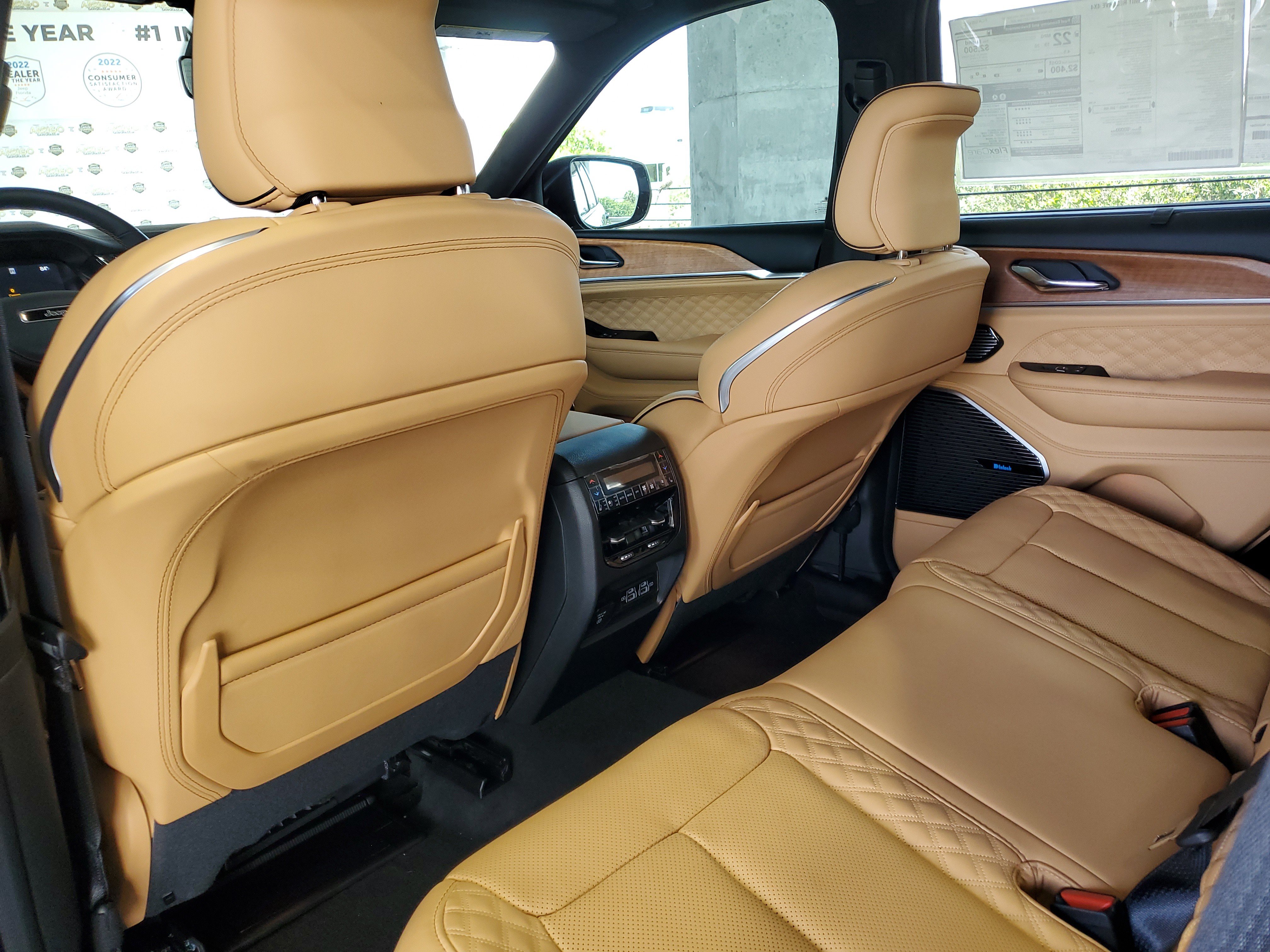 New 2025 Jeep Grand Cherokee Summit AWD/4WD image 10