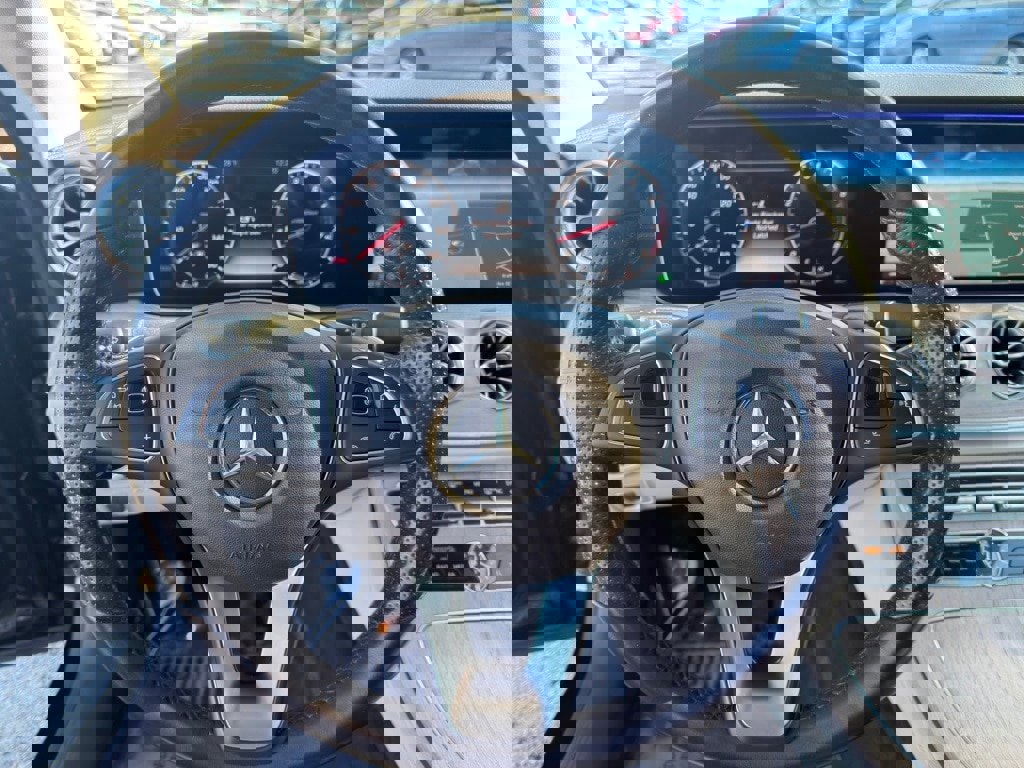 Used 2018 Mercedes-Benz E 400 4MATIC Coupe image 20