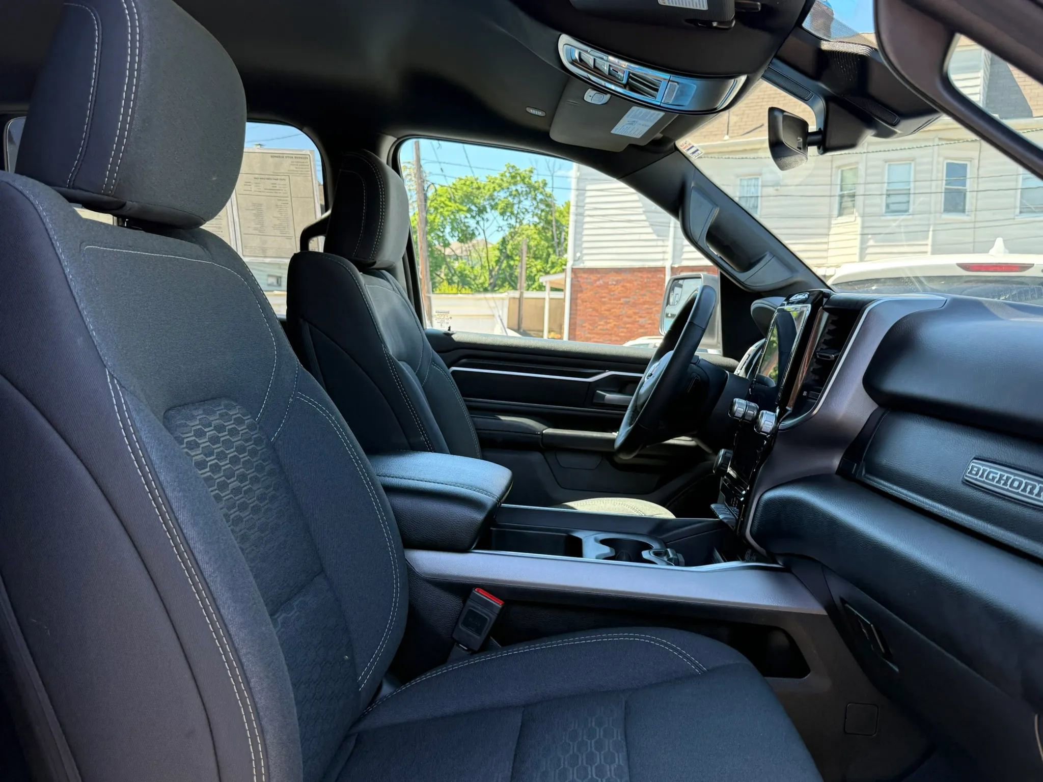 Used 2025 RAM 1500 Big Horn AWD/4WD image 23