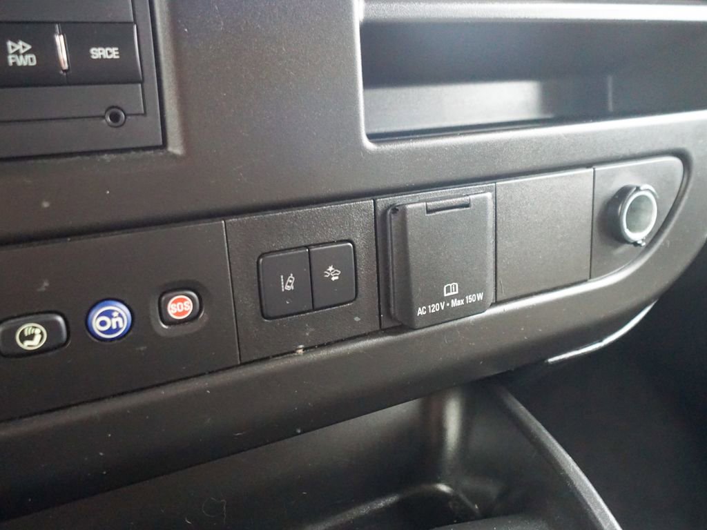 Used 2020 Chevrolet Express 3500 LT w/ LT Preferred Equipment Group RWD image 19