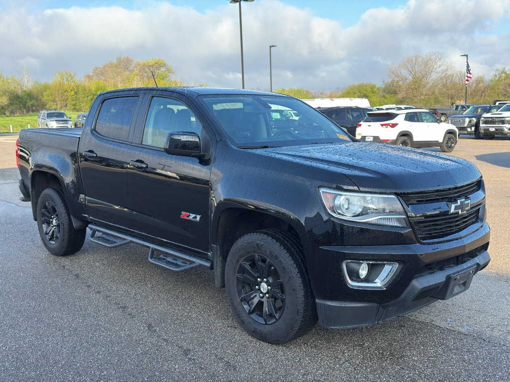 Used 2017 Chevrolet Colorado Z71 w/ Z71 Midnight Edition AWD/4WD image 8