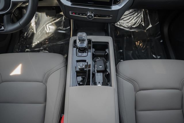 New 2026 Volvo XC90 T8 Plus w/ Protection Package Premier image 26