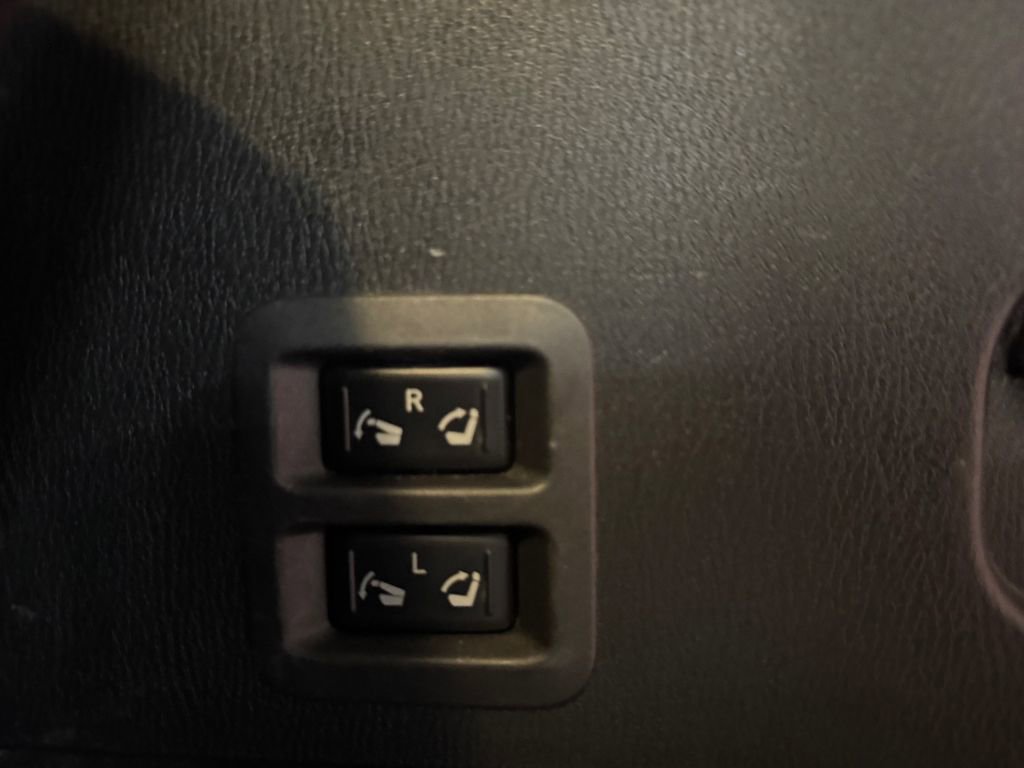 Used 2021 INFINITI QX80 Luxe image 24