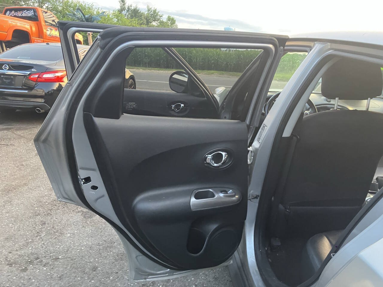 Used 2011 Nissan Juke SV AWD/4WD image 29