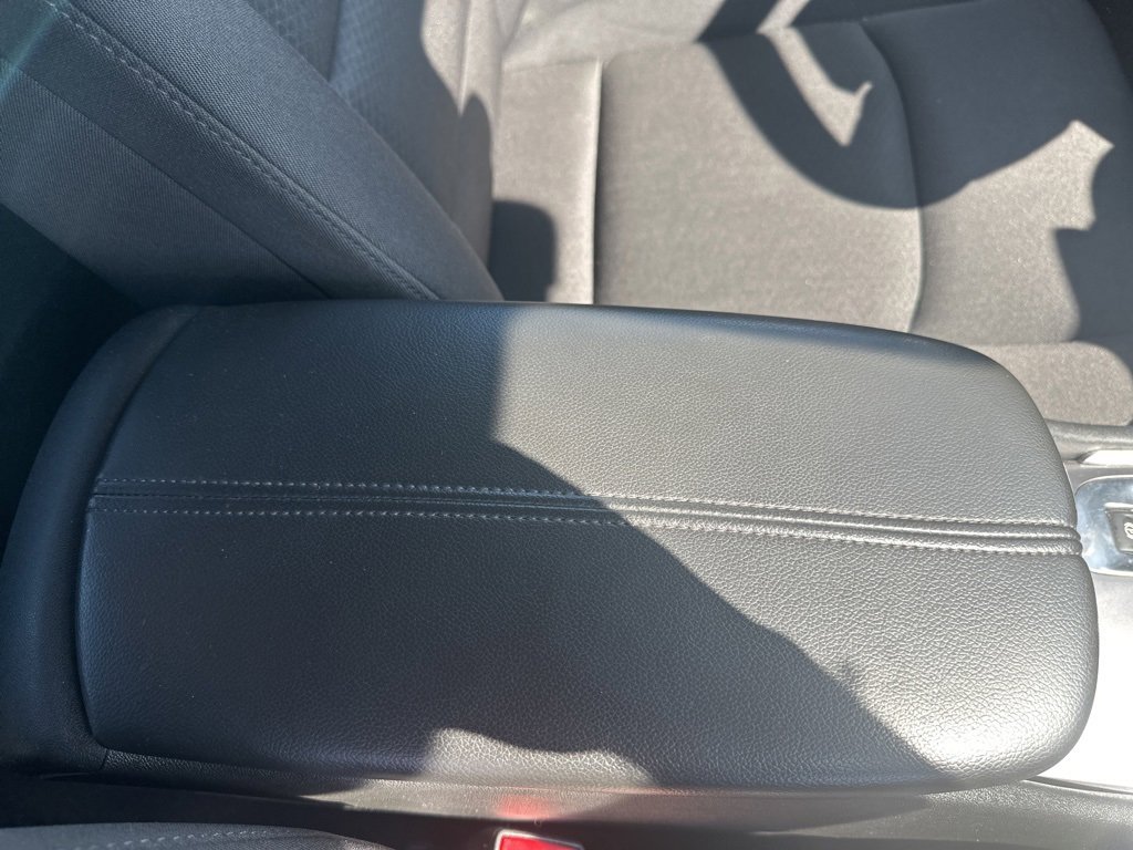 Used 2023 Chevrolet Malibu LT image 24