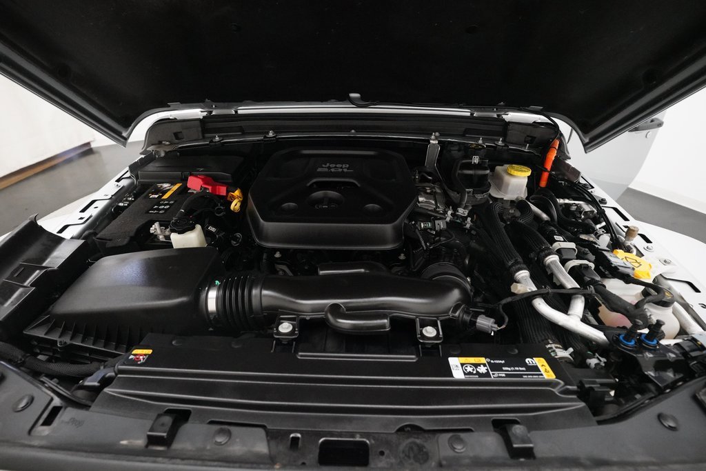 Used 2022 Jeep Wrangler Unlimited Sahara 4xe w/ Cold Weather Group image 3